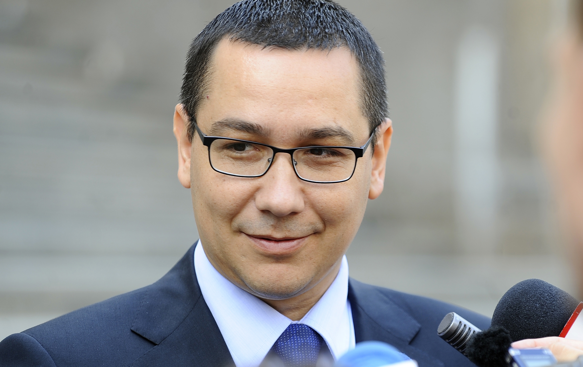 Risultati immagini per VICTOR PONTA ROMANIA?