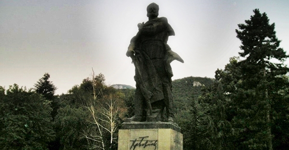 Sirens to sound in Bulgaria on June 2 to honour memory of Hristo Botev