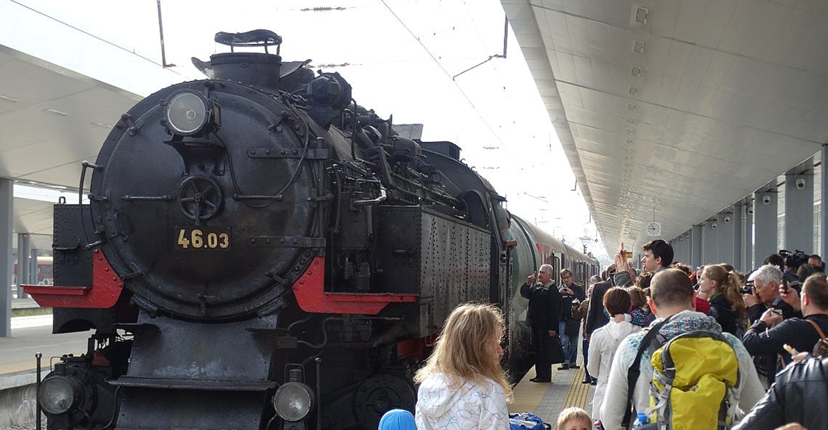 Bulgarian railways offering steam train excursion on September 6 Unification Day