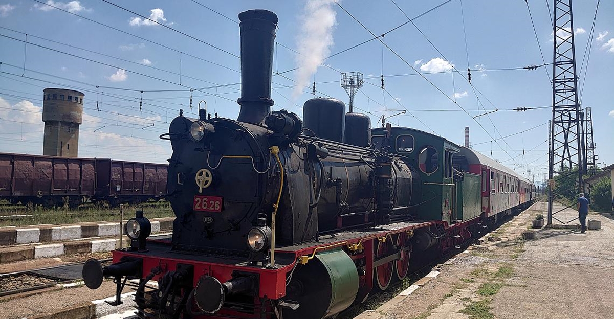 Bulgarian railways offering excursions drawn by its oldest restored steam engine