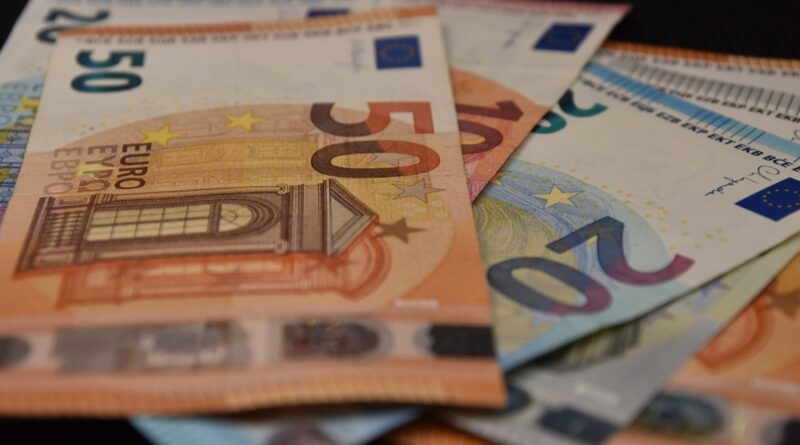 Poll: Consumer confidence in Bulgaria is up